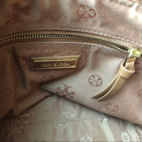 [SOLD] Tory Burch - Taylor Camera Bag - Picture 6 of 6